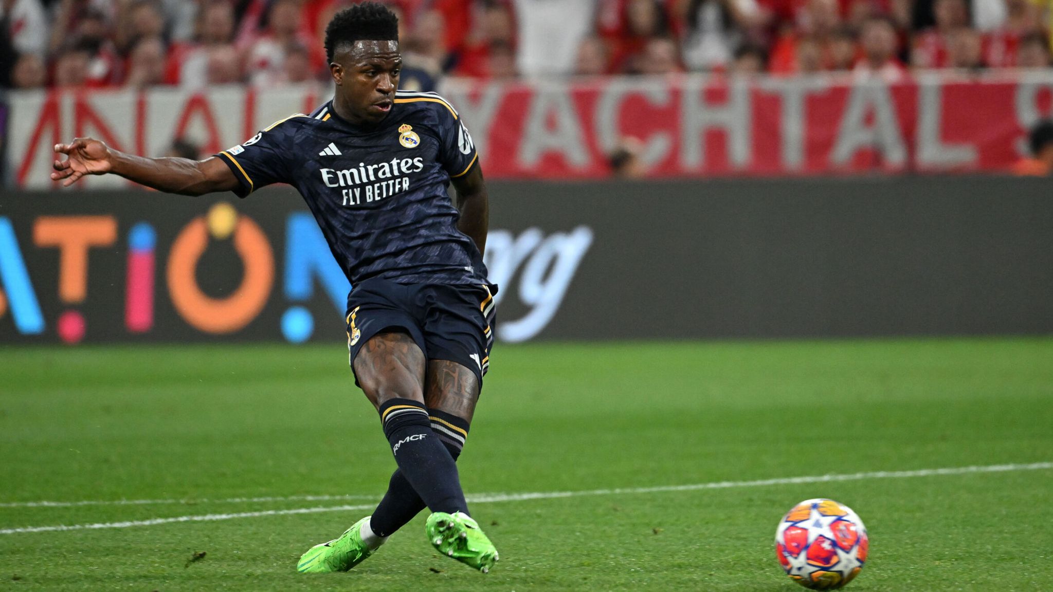 Thrilling Showdown: Real Madrid’s Vinicius Junior Stuns Bayern Munich with Late Equalizer in Champions League Semifinal First Leg